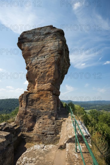 Drachenfels sandstone cliffs and castle ruins, Dahner Felsenland, Palatinate Forest, Rhineland-Palatinate, Germany