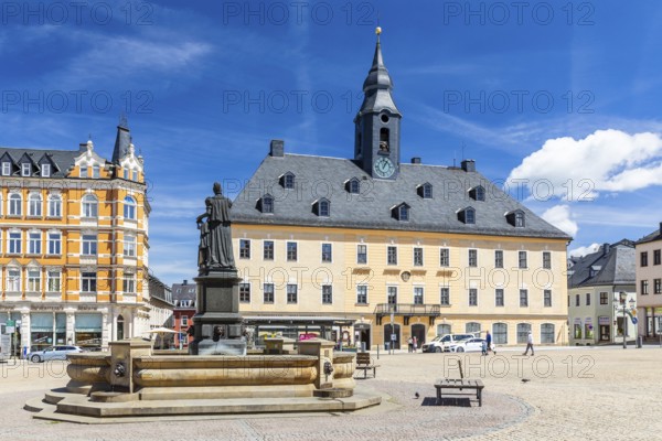 Town Hall and Barbara Uthmann Fountain, Market Square in Annaberg, Annaberg-Buchholz, Ore Mountains, Saxony, Germany