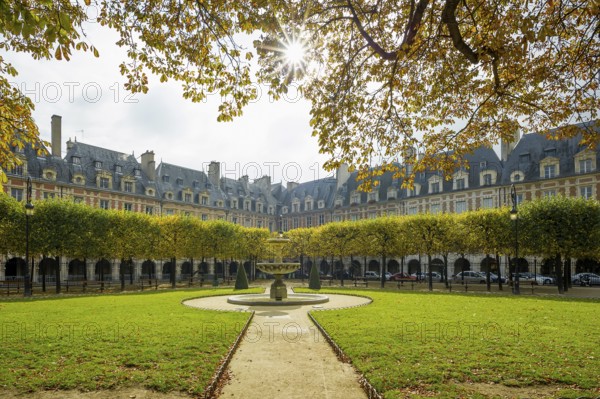 Place des Vosges, Marais, Paris, France
