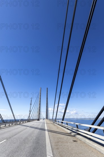 Roadway on the Öresund Bridge, Øresundsbrön, world's longest cable car bridge, connecting Copenhagen with Malmö, Denmark, Sweden