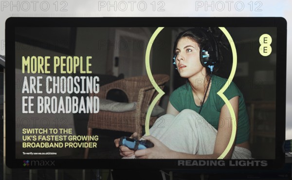 Maxx electronic billboard OOH advertising, Reading Lights, Reading, Berkshire, England, UK - EE Broadband