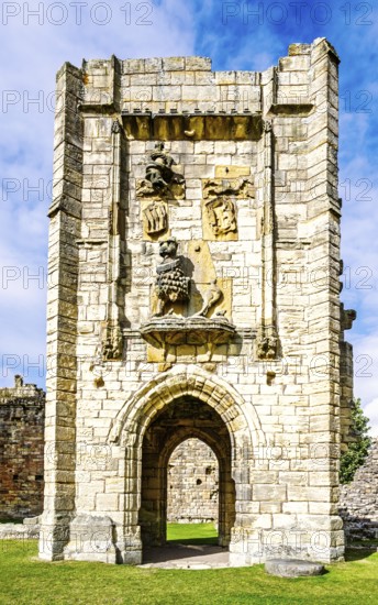 Ruins of Warkworth Castle, River Coquet, Warkworth, Northumberland, England, UK