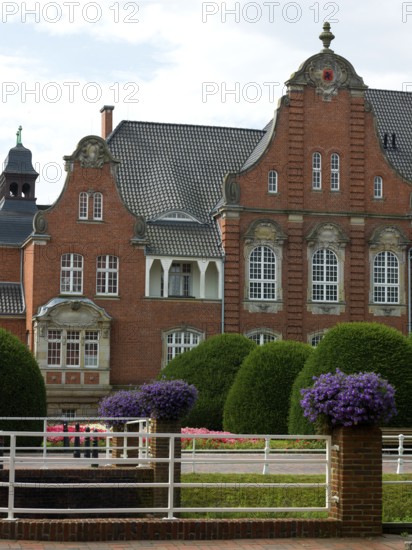 Town Hall with front garden, city center, Papenburg, Emsland, Germany