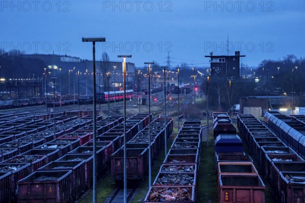 Hüttenwerke Krupp-Mannesmann, HKM in Duisburg, marshalling yard tracks, freight wagon with scrap metal, to melt down, North Rhine-Westphalia, Germany