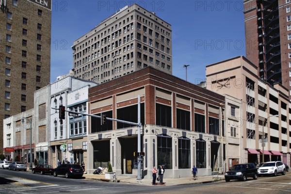 View of a street in downtown Memphis with historic buildings, Memphis, Tennessee, USA