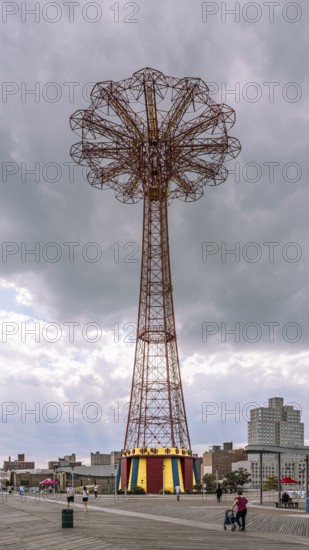 Former Parachute Jump Ride, Luna Park in Coney Island, 1000 Surf Ave, Brooklyn, New York, USA