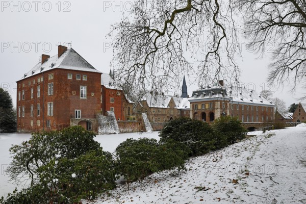 Wasserschloss Wissen in winter, Weeze, Lower Rhine, North Rhine-Westphalia, Germany