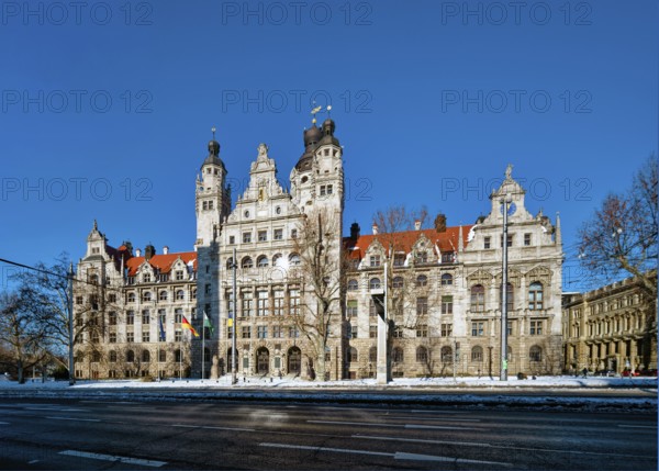 New Town Hall, monument by Hugo Licht, in winter with snow, Leipzig, Saxony, Germany