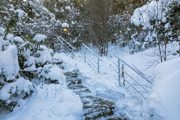 Snowy garden, lamp, stairs, winter, snow, Sieversen, Samtgemeinde Rosengarten, Lower Saxony, Germany