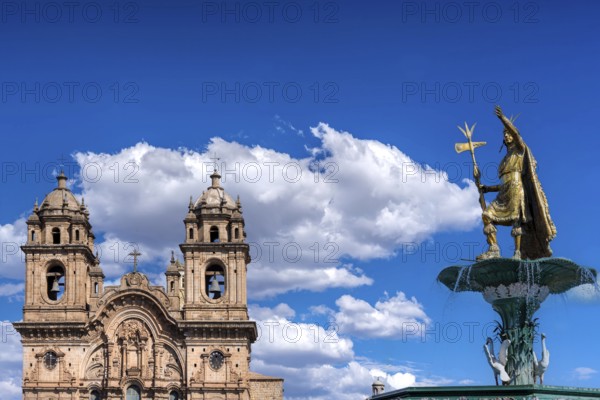 Peru, Cusco, Central Plaza de Armas square in historic city center with churches, monuments and restaurants