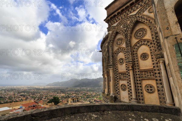 Apse of Monreale Cathedral, Santa Maria Nuova, with a view of the city of Palermo and the surrounding mountains, Monreale, Sicily, southern Italy, Italy
