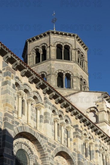 Saint Austremoine Church. Romanesque art. Issoire. Puy de Dome. Auvergne. France. Europe