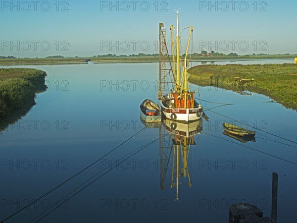 Emsfischereiboot, cutter, Diana, river, Ems, dammed up, flood, morning light, Terborg, East Frisia, Germany