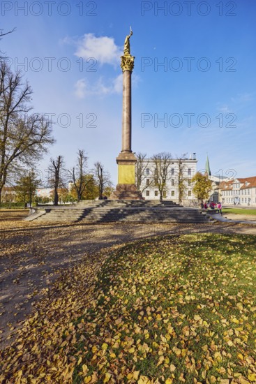 Victory column, general architecture, houses, trees with autumn leaves, meadow, fallen leaves, blue sky, cumulus clouds, cirrostratus clouds, Schwerin, state capital, district-free city, Mecklenburg-Western Pomerania, Germany