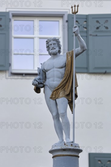 Fountain and Neptune with trident sculpture, Roman water god, Neptune fountain, market square, Bopfingen, Härtsfeld, Swabian Jura, Baden-Württemberg, Germany