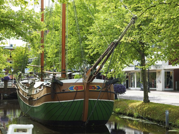 Kuff, flat-bottomed coastal cargo sailor, Margaretha von Papenburg, Main Canal, Papenburg, Emsland, Lower Saxony, Germany