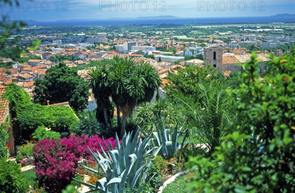 Hyères, Provence-Alpes-Côte d'Azur, Mediterranean Sea, southern France, June 1999, vintage, retro, old, historic