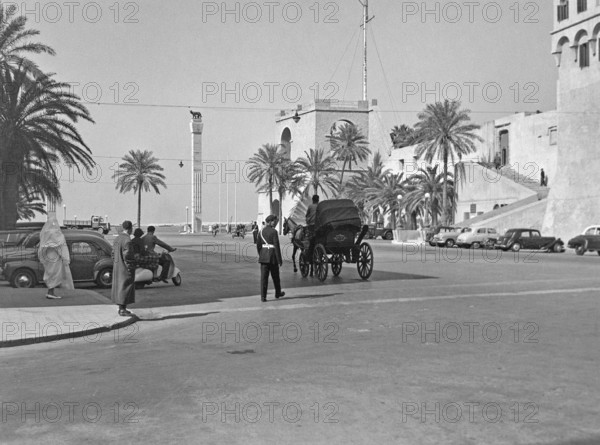 Capitoline wolf monument, Green Square or Martyrs Square, Assai al-Hamra or Red Castle, Tripoli, Libya, North Africa 1956