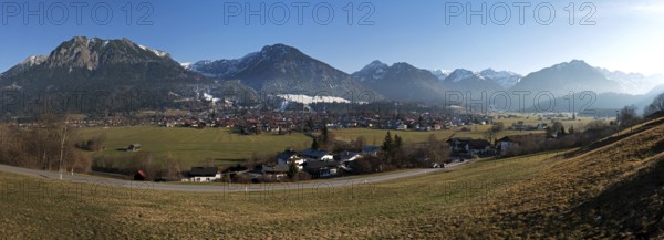 View of Oberstdorf, Rubihorn and Schattenberg and mountains of the Allgäu Alps, panorama, Oberstdorf, Oberallgäu, Allgäu, Bavaria, Germany