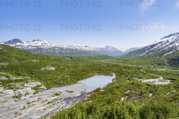 View of the wide valley of the Tsina River with mountains, Worthington Glacier Lagoon, Worthington Glacier State Recreational Site, Chugach Mountains, Alaska, USA