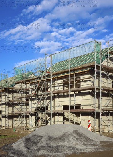 Castrop-Rauxel, North Rhine-Westphalia, Germany - residential construction in the Ruhr area. New construction district with semi-detached and terraced houses in the energy-saving KfW efficiency house standard 55