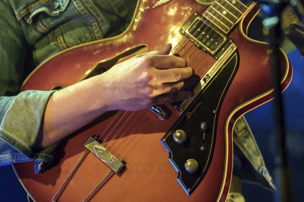 Joris live on 10 years of Hopeless Hopeful Tour in Berlin's Lido on 16.12.2025