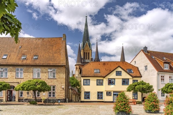 The Town Hall Market in Schleswig's Old Town and St. Peter Cathedral, City of Schleswig, Schleswig-Holstein, Germany