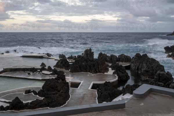 Natural swimming pools, natural swimming pools in volcanic rock, lava pools, natural swimming pools, natural pools, rocky coast, bathing complex, Porto Moniz, Madeira, Portugal