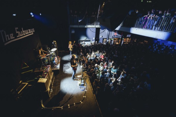 Billy Lunn (singer and guitarist), Camille Phillips (drummer) and Charlotte Cooper (singer and bassist) from The Subways live on For Eternity Tour 2025 at Hole44 in Berlin on 29.11.2025