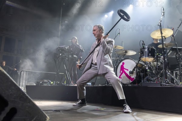 BAXTER DURY (son of Ian Dury), musician, singer, indie/pop, GB, ALLBARONE TOUR, live on 01.12.2025 at Huxleys Neue Welt, Berlin, Germany, sold out < english> BAXTER DURY (son of Ian Dury), musician, singer, UK, live on 01.12.2025 at Huxley's New World, sold out