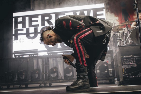 Singer Adam Gontier from Three Days Grace live on tour 25 at Berlin's Tempodrom on 19.11.2025