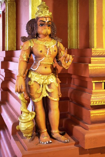 Sriramajayam Hindu Temple, Golden statues, Nuwara, Sri Lanka