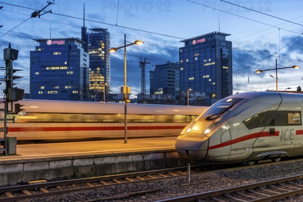 ICE trains, in Essen main station, on the platform, North Rhine-Westphalia, Germany