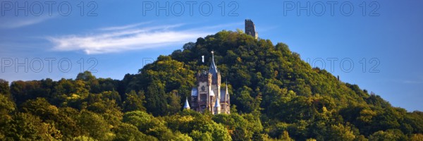 The mountain Drachenfels with Drachenburg Castle and the castle ruins, Siebengebirge, Königswinter, North Rhine-Westphalia, Germany