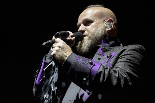 Martin Engler, Singer, Mono Inc., Dark-Rock Band, D, live on Live 2025 Tour at Columbiahalle Berlin on 10 October 2025