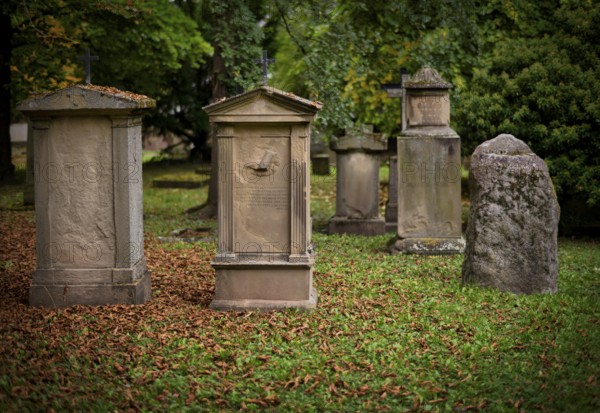 Gravestones, grave, graves, Hoppenlauf cemetery, oldest preserved cemetery in Stuttgart, autumn leaves, autumn, autumnal, Baden-Württemberg, Germany