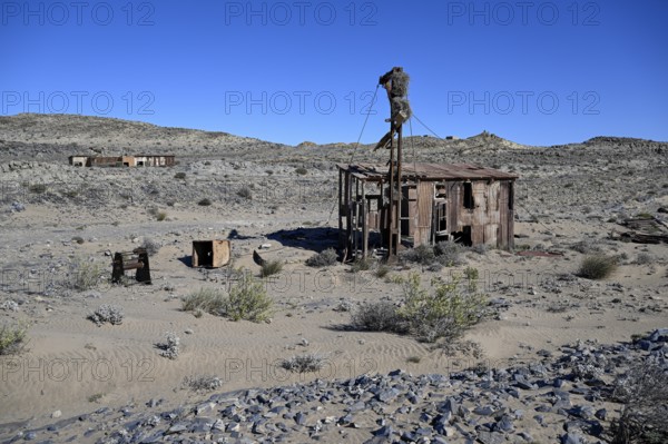 Ruinen der ehemaligen Diamantenstadt Pomona in der Wüste, Diamentensperrgebiet, bei Lüderitz, Region Karas, Namibia