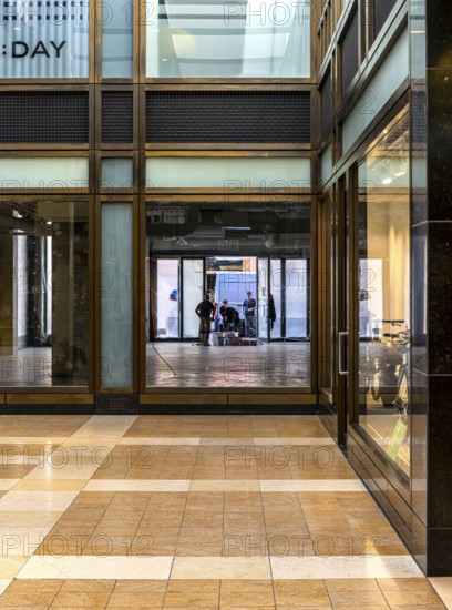 Interior design commercial property, partially vacant Shopping Quartier 205 in Friedrichstrasse and Mohrenstrasse, Berlin, Germany