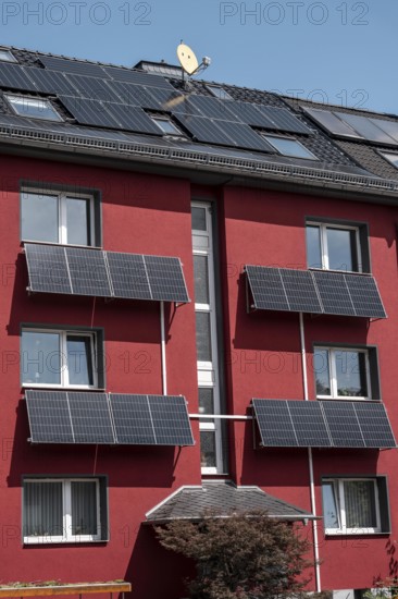 Residential building with photovoltaic modules on the façade and roof, North Rhine-Westphalia, Germany