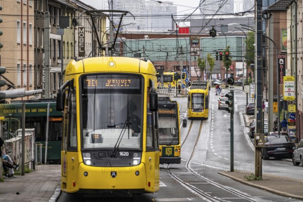 Ruhrbahn tram, on Altendorfer Straße, intersection Helenenstraße, in Essen, rush hour, traffic, Essen, North Rhine-Westphalia, Germany