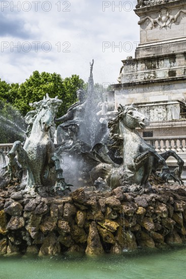 Fontaine du Char du Triomphe de la Concorde, Place des Quinconces, Bordeaux, Gironde, Nouvelle-Aquitaine, France