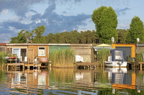 Boathouses, holiday homes, Leppinsee, Rechlin, Mecklenburg Lake District, Mecklenburg-Western Pomerania, Germany