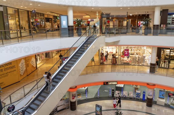 Rathaus-Galerie shopping centre, in the city centre of Leverkusen, modern, new shopping centre from 2010, with around 120 shops and restaurants, North Rhine-Westphalia, Germany