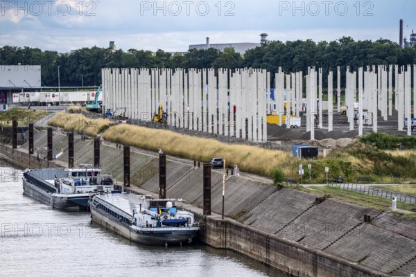 Construction of a new logistics hall on the Mercatroinsel, Hall 2, next to an existing hall, approx. 25, 000 square metres in size, in Duisburg-Ruhrort, shell construction, North Rhine-Westphalia, Germany