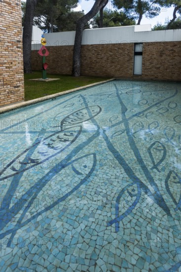 Museum, Fondation Maeght, artist Georges Braque, St. Paul de Vence, Provence Alpes Côte d'Azur, South of France, France