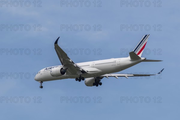Aircraft Air France, F-HUVO, Airbus A350-900