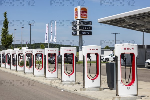 Merklingen charging park in the Swabian Alb. There are charging stations from Ionity and Tesla at the junction of the A8 motorway. Merklingen, Baden-Württemberg, Germany