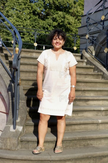 Sara Fazilat arriving for Charles Gounod's Roméo et Juliette after William Shakespeare at the Staatsoper für Alle on Bebelplatz in Berlin on 21 June 2025