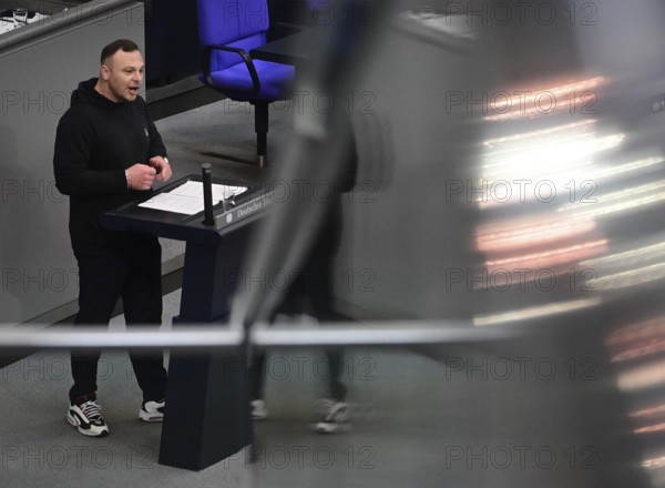 Cem Ince (Die Linke) speaks on the agenda item Minimum Wage Act in the eleventh session of the Bundestag