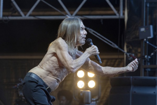 Iggy Pop, singer, actor, punk, rock, USA, live open air at the Citadel Music Festival, 19.06.2025, Zitadelle Spandau, Berlin, Germany < english> Iggy Pop, singer, actor, punk rock, USA, live open air at the Citadel Music Festival, June 19, 2025, Spandau Citadel, Berlin, Germany